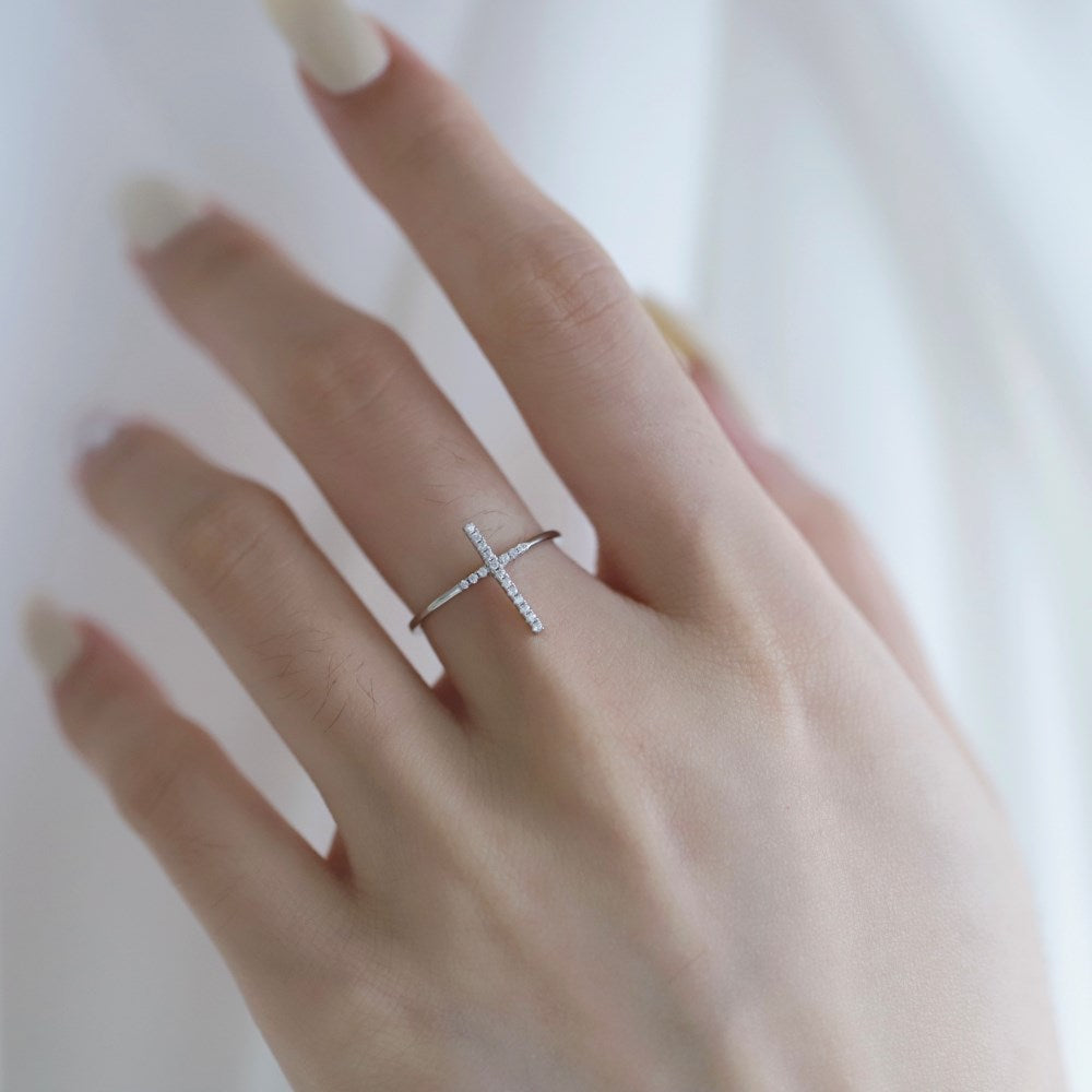 +CROSS RING